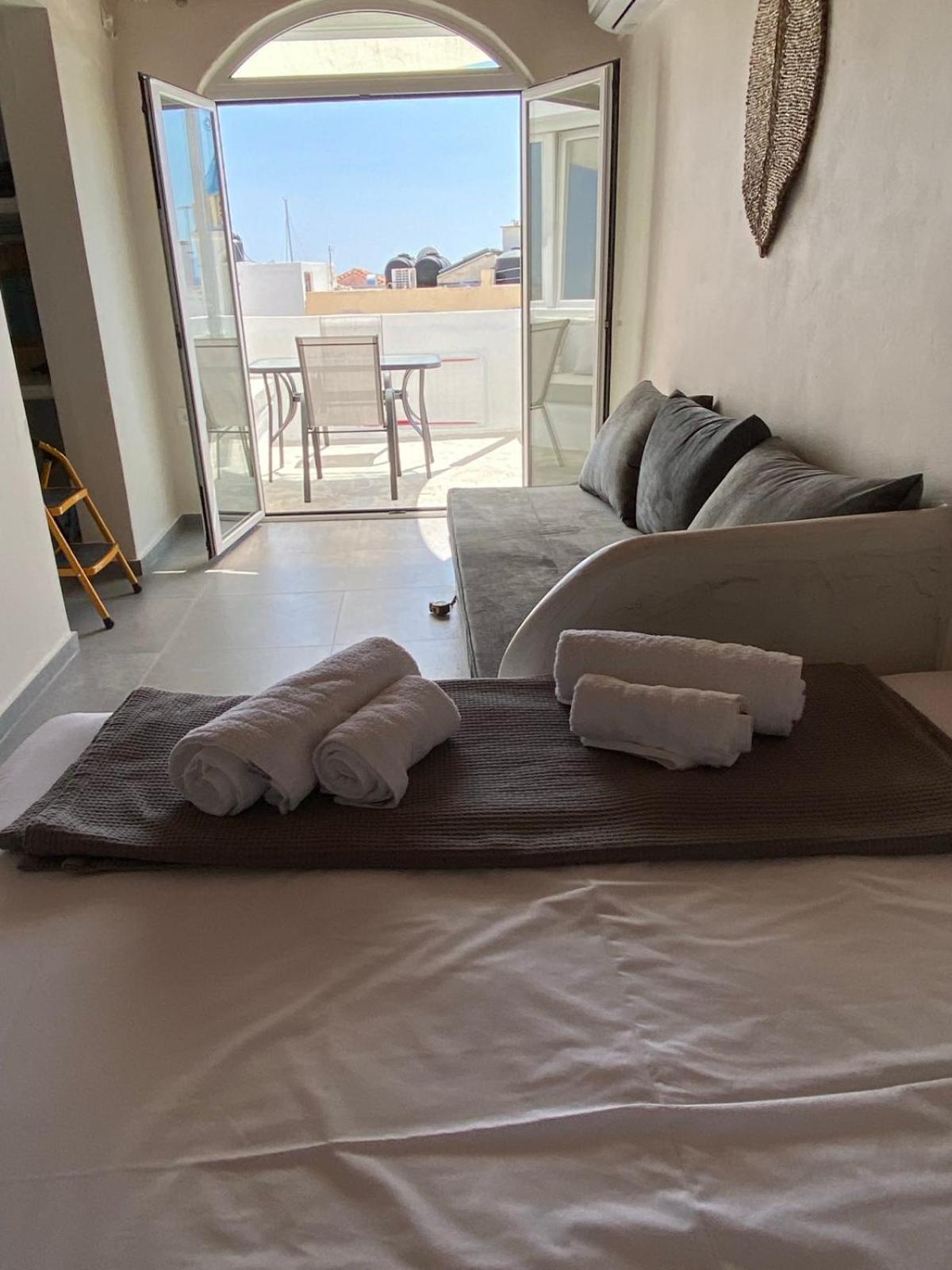 Iakovos' Luxury Penthouse Lejlighed Tínos Eksteriør billede